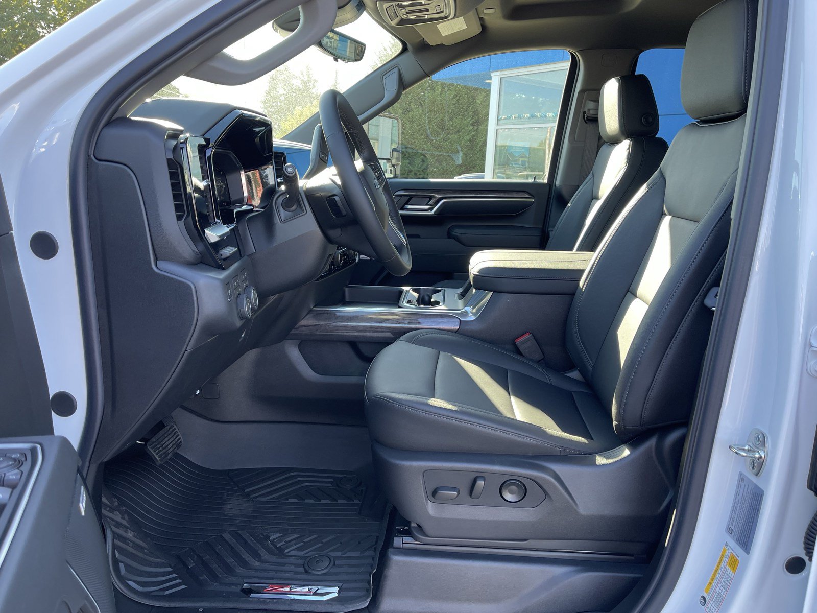 New 2026 Chevrolet Silverado 3500 LTZ w/ LTZ Plus Package AWD/4WD image 12