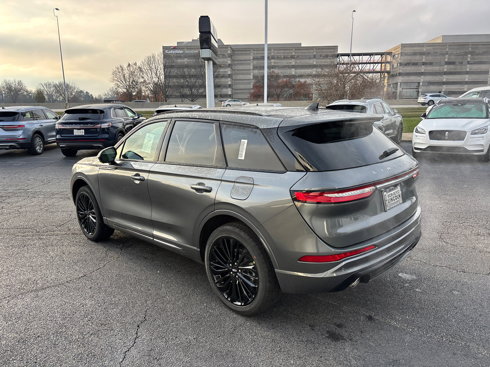 New 2026 Lincoln Corsair Premiere image 5