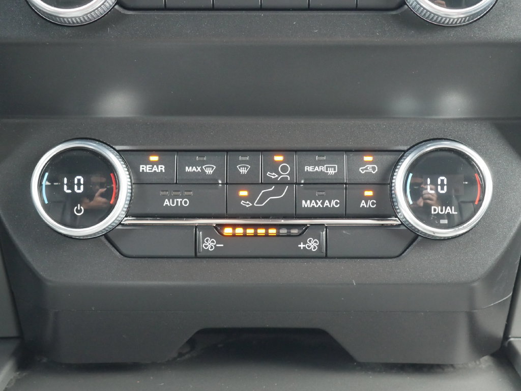 Used 2021 Ford Expedition XLT AWD/4WD image 41