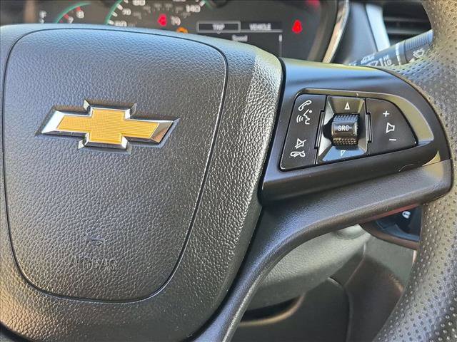 Used 2022 Chevrolet Trax LS w/ Tint and Cruise Package AWD/4WD image 30