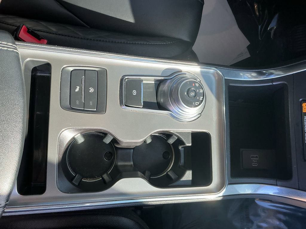 Used 2023 Ford Edge Titanium image 17