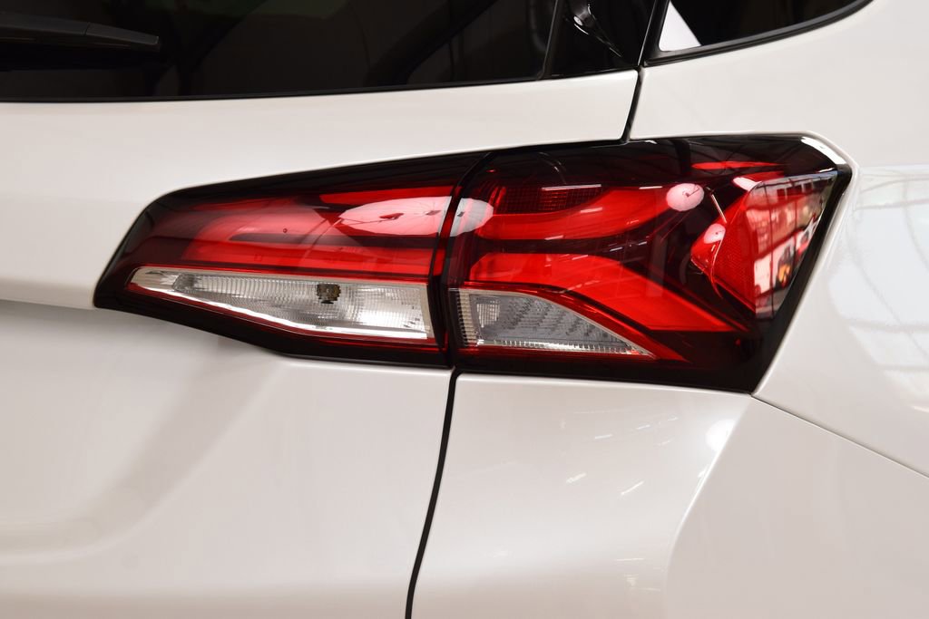 Used 2024 Chevrolet Equinox RS w/ RS Leather Package image 21