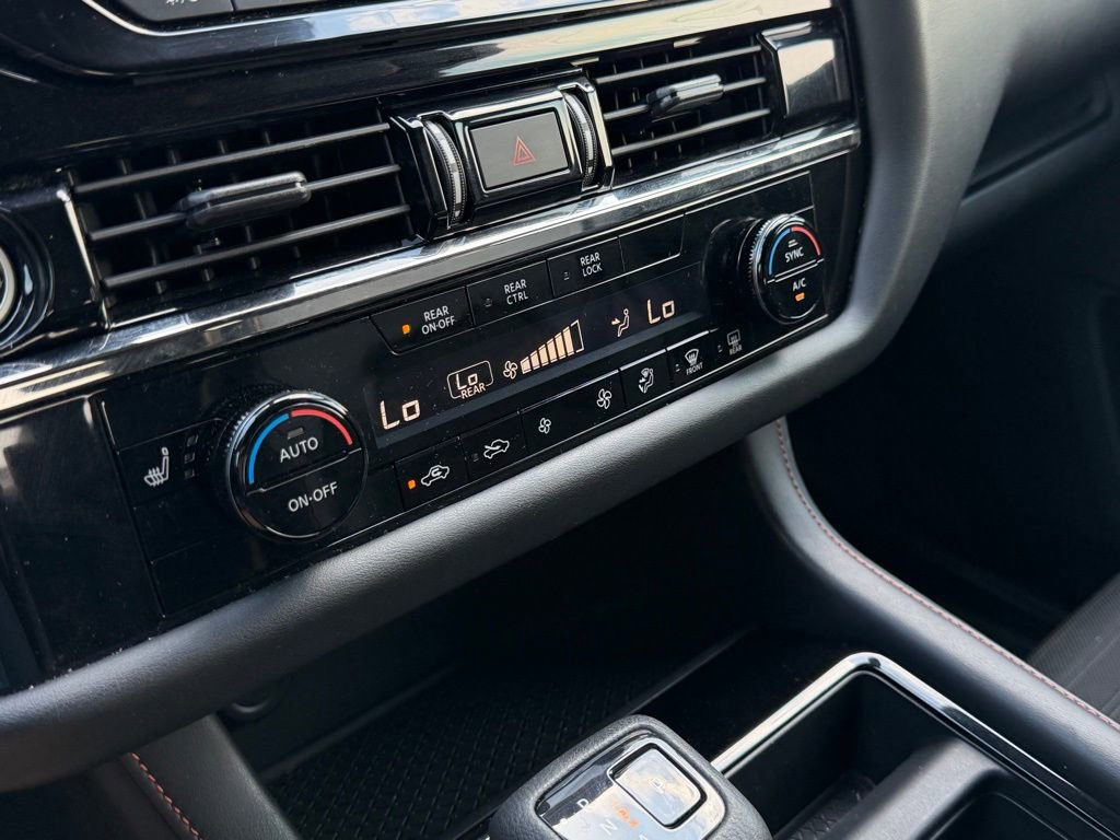 Used 2024 Nissan Pathfinder Rock Creek AWD/4WD image 22