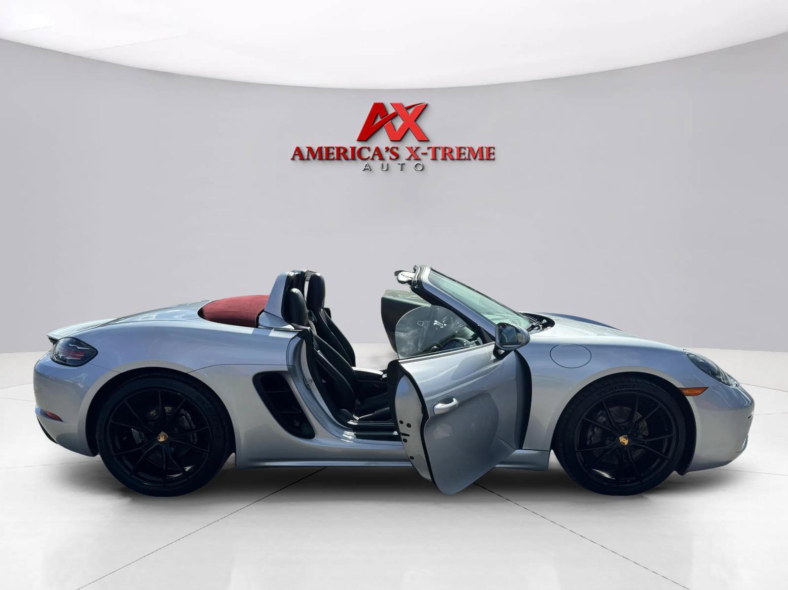 Used 2018 Porsche 718 Boxster RWD image 52