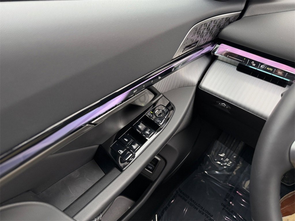 Certified 2026 BMW i5 eDrive40 w/ M Sport Package image 26