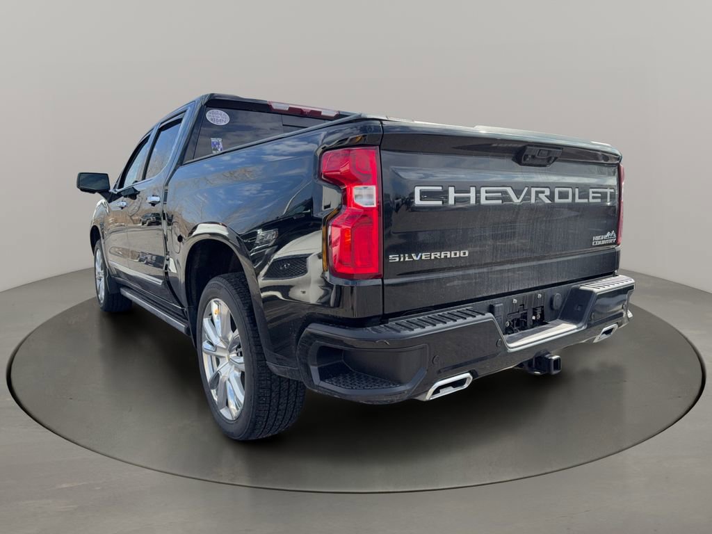 Used 2022 Chevrolet Silverado 1500 High Country w/ High Country Premium Package image 5