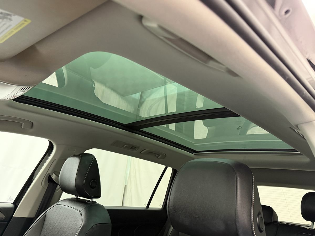 Used 2022 Volkswagen Tiguan SE AWD/4WD image 7