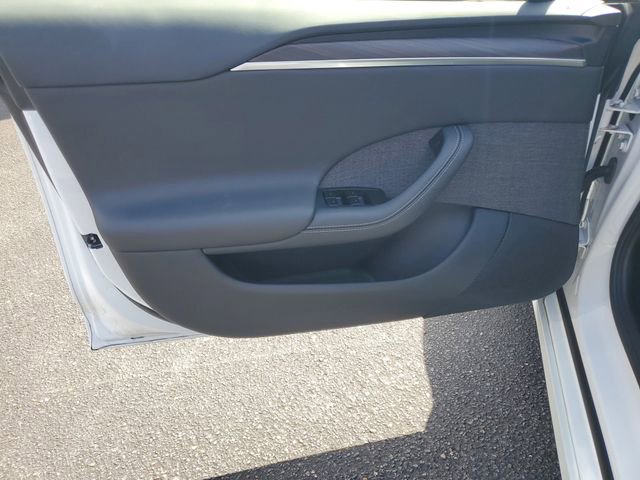 Used 2024 Tesla Model S image 8