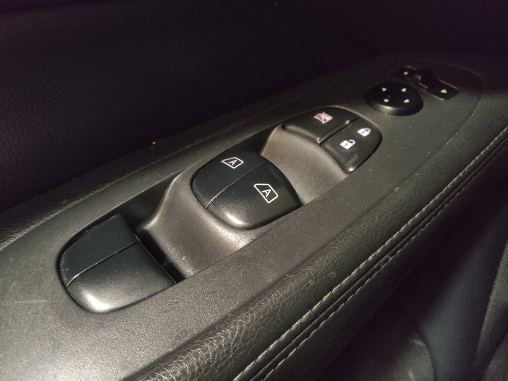 Used 2020 Nissan Pathfinder Platinum AWD/4WD image 27