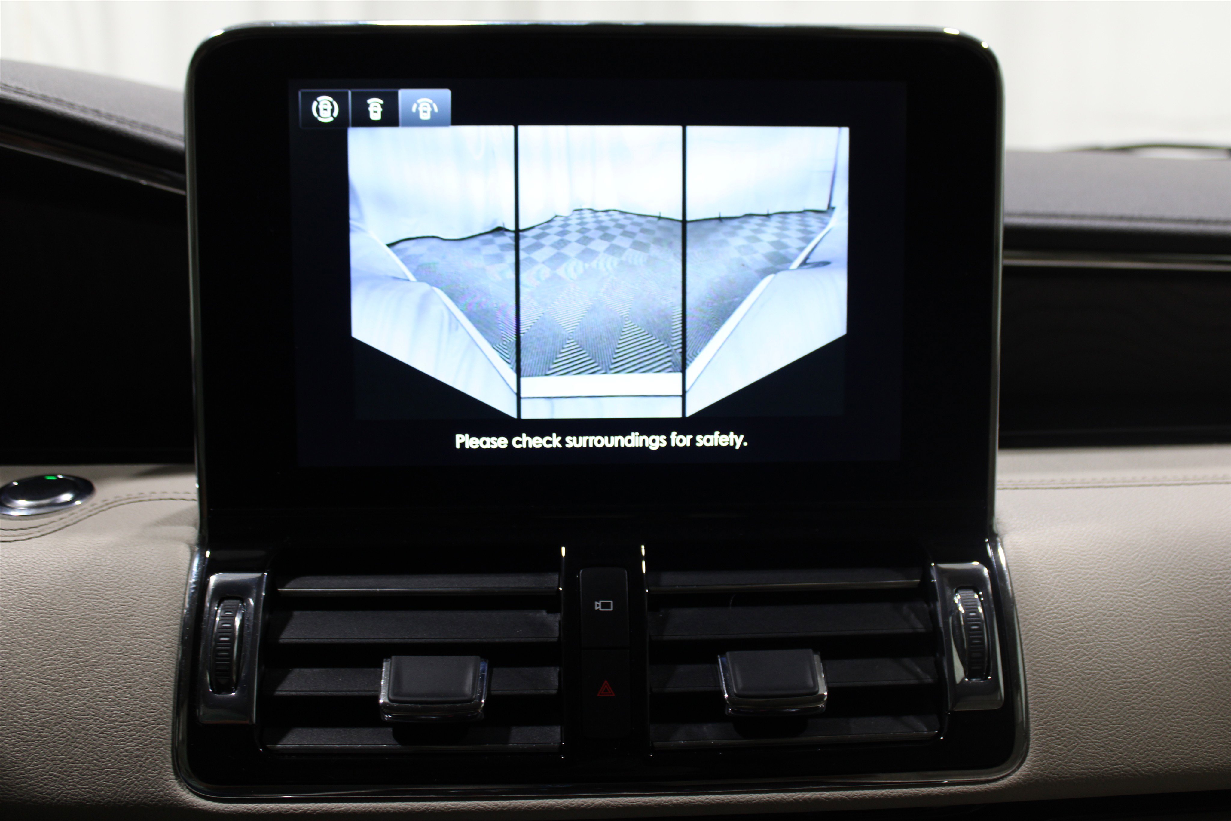 Used 2021 Lincoln Navigator Reserve w/ Luxury Package AWD/4WD image 22