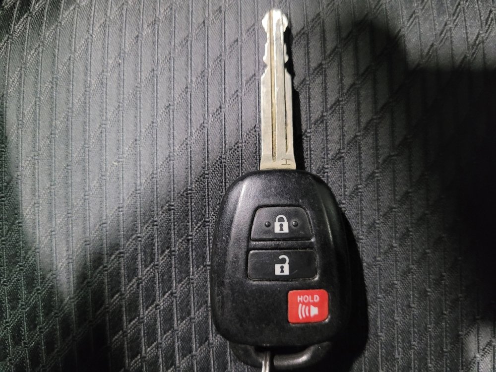 Used 2015 Toyota Highlander LE image 32