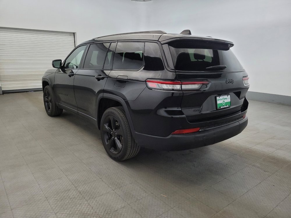 Used 2023 Jeep Grand Cherokee L Laredo image 5