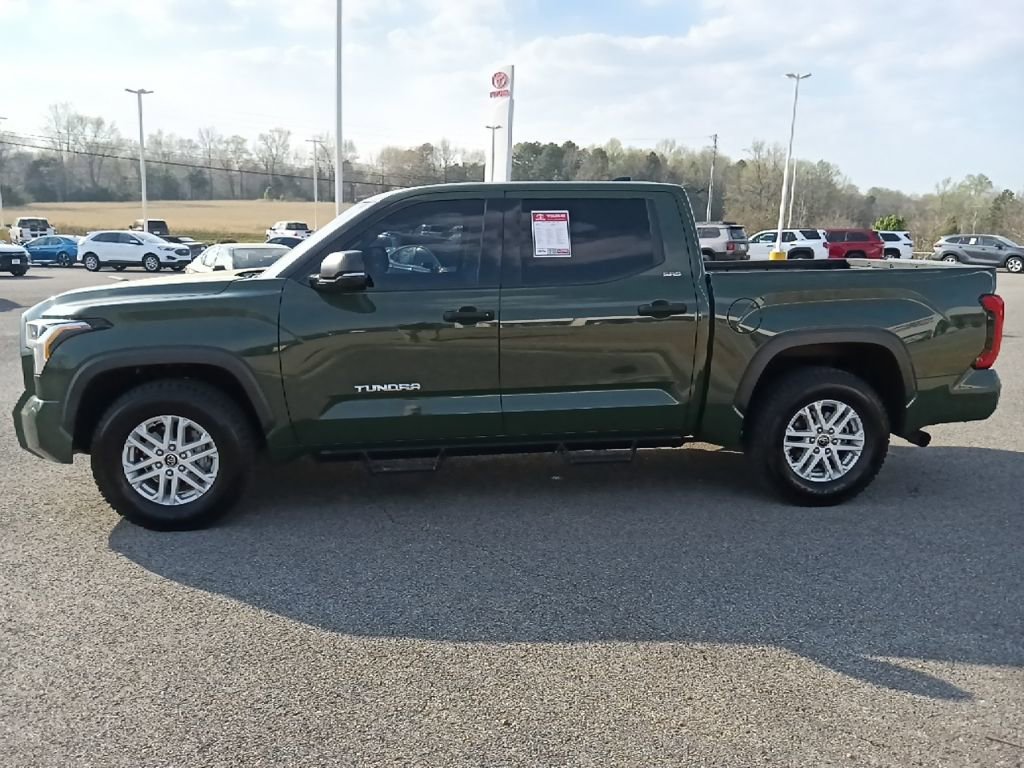 Used 2022 Toyota Tundra SR5 w/ Convenience Package image 6