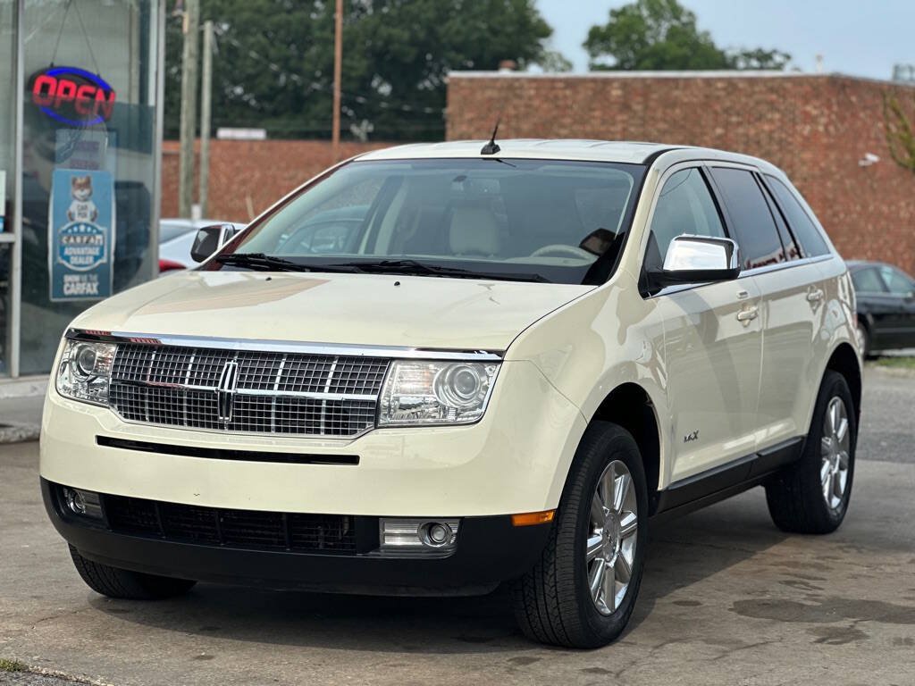 Used 2007 Lincoln MKX AWD image 2