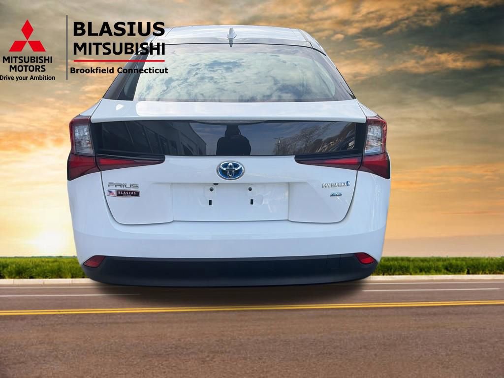 Used 2019 Toyota Prius L Eco image 9