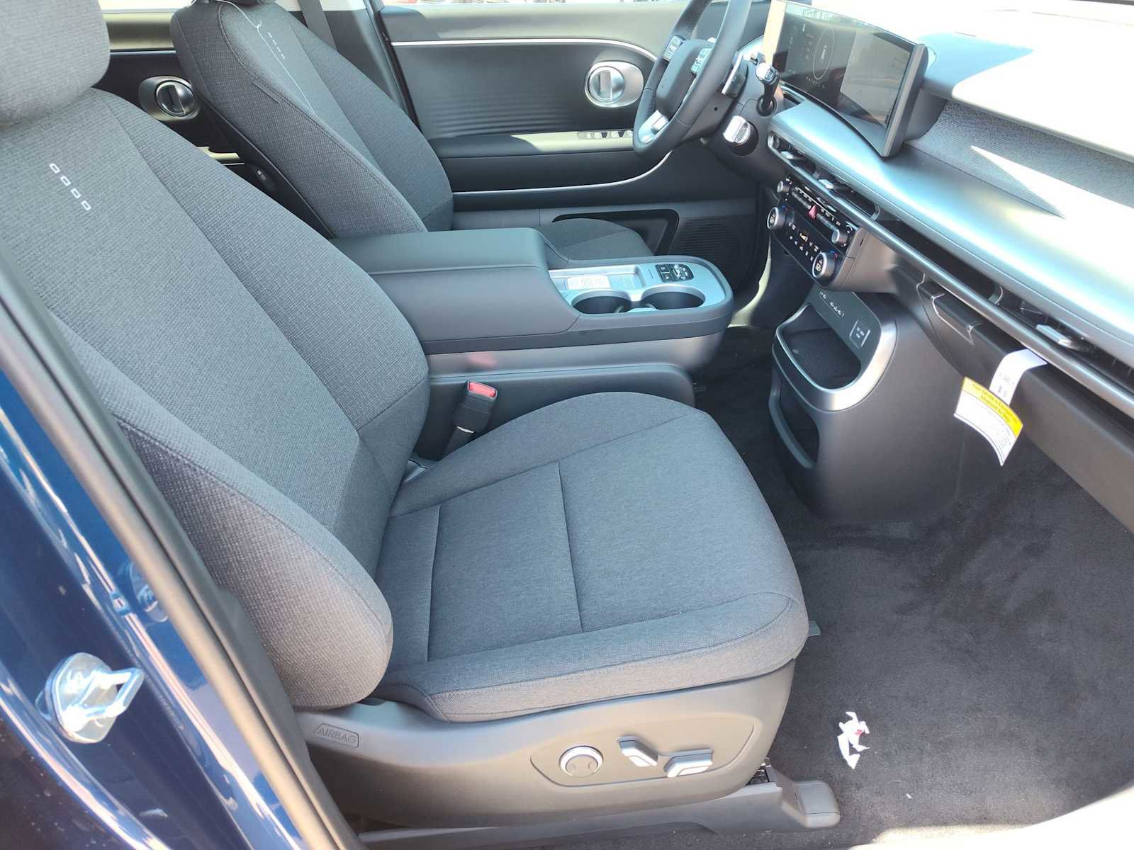 New 2026 Hyundai Ioniq 9 SE image 18