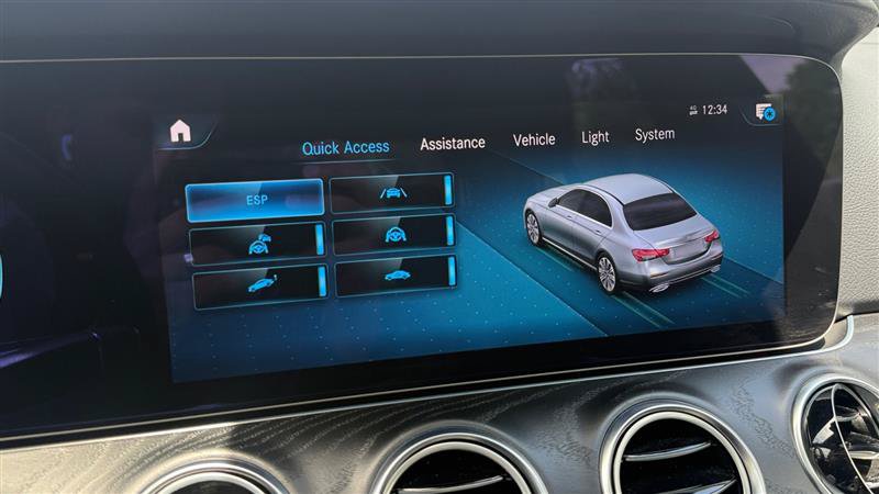 Used 2022 Mercedes-Benz E 350 Sedan w/ Driver Assistance Package image 26