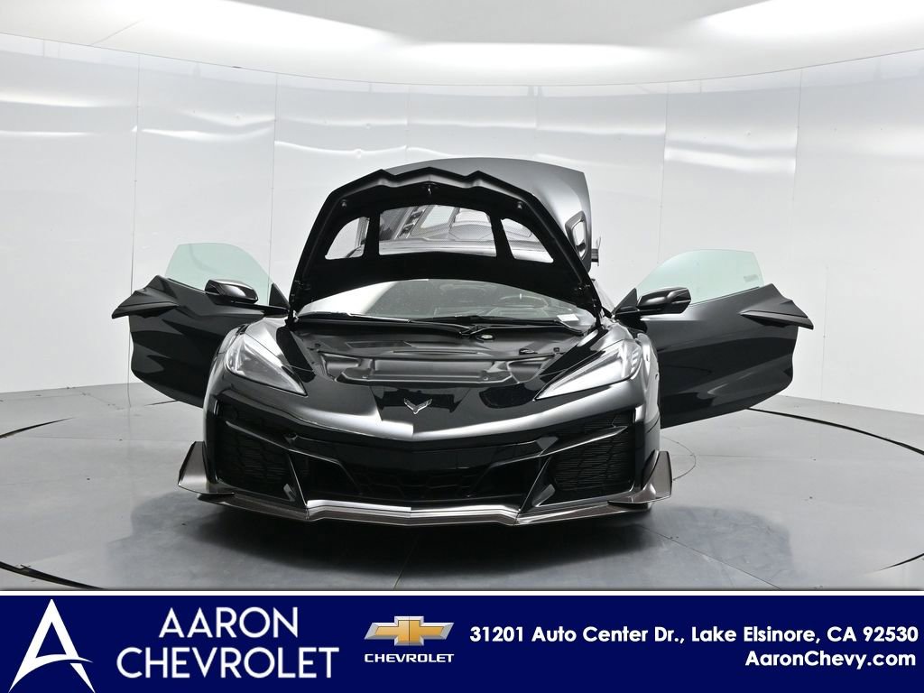 New 2026 Chevrolet Corvette ZR1 w/ ZR1 Carbon Fiber Aero Package image 36