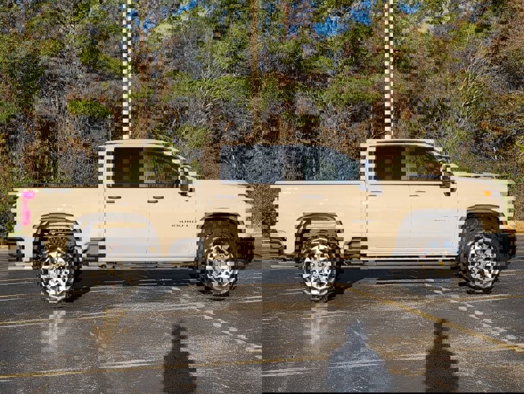 Certified 2026 Chevrolet Silverado 2500 Custom image 2