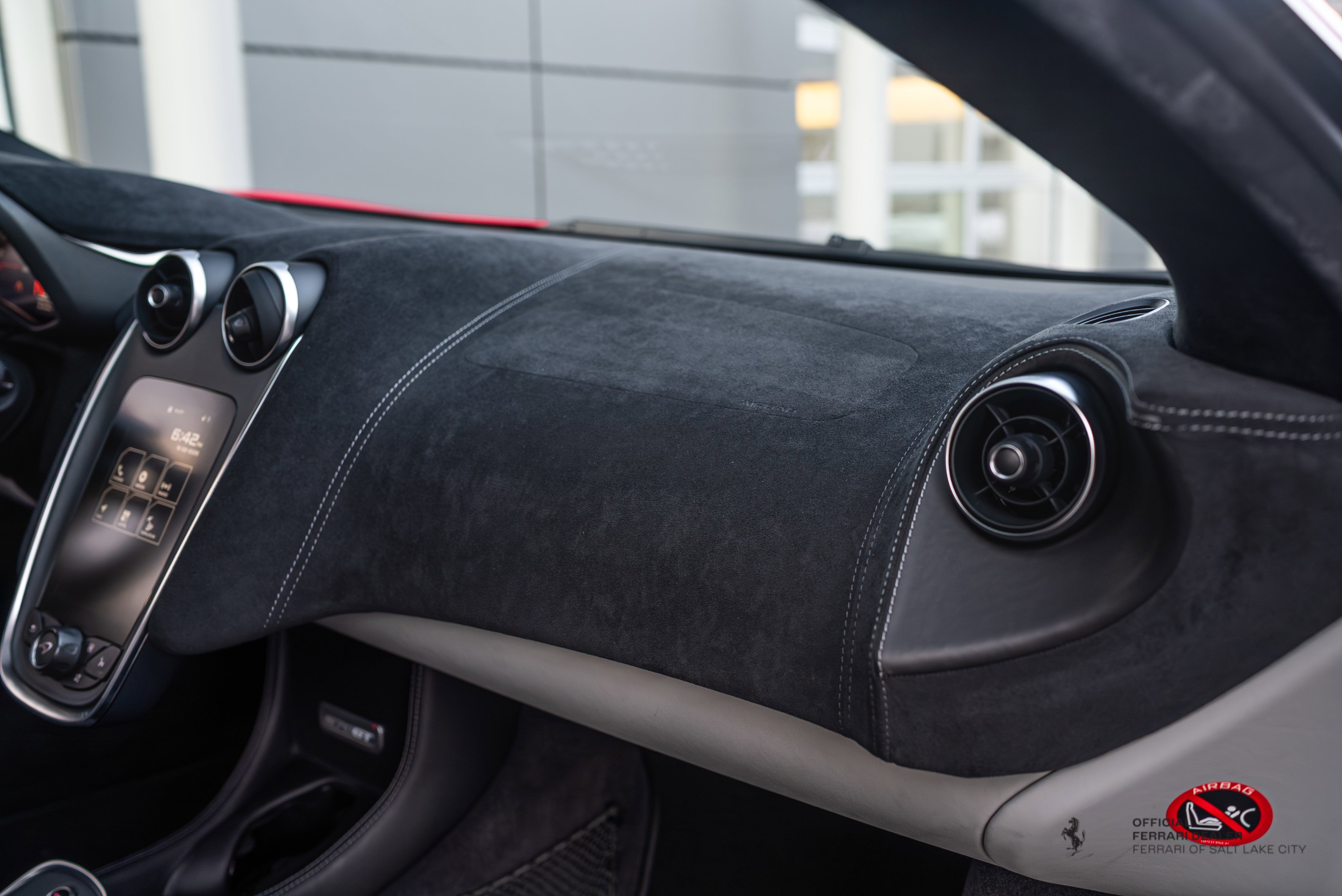 Used 2017 McLaren 570S Coupe image 24