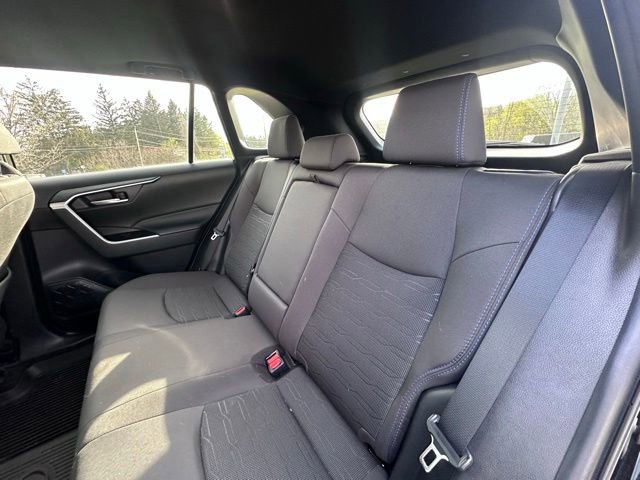 Used 2023 Toyota RAV4 SE w/ Convenience Package AWD/4WD image 11