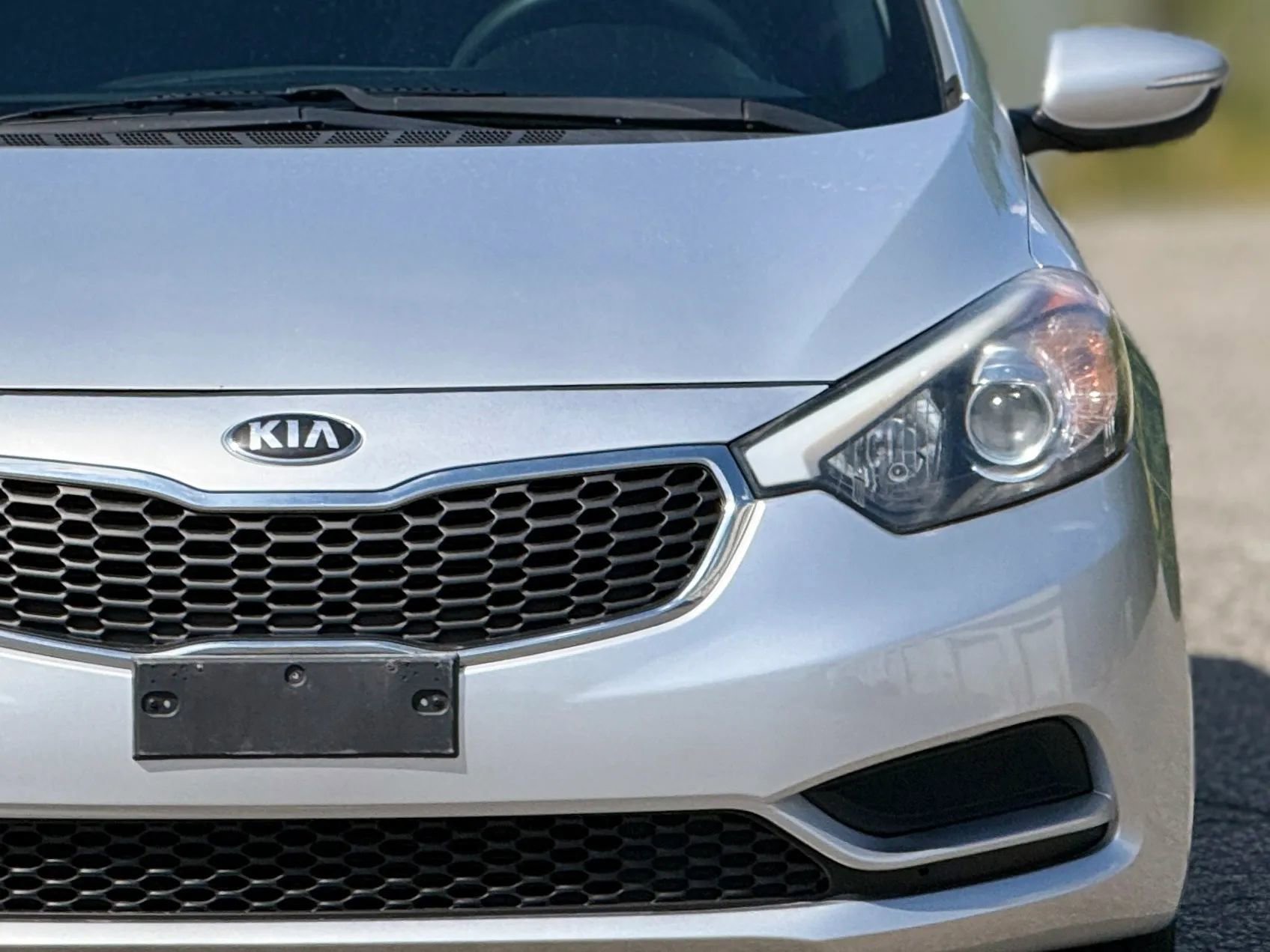 Used 2015 Kia Forte LX FWD image 12