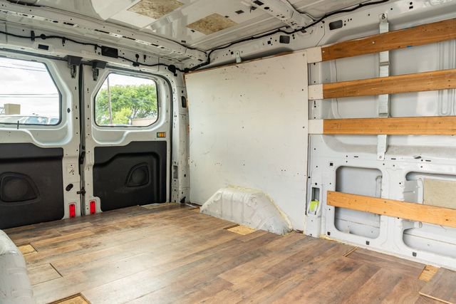 Used 2015 Ford Transit 250 130 Low Roof w/ Exterior Upgrade Package image 32