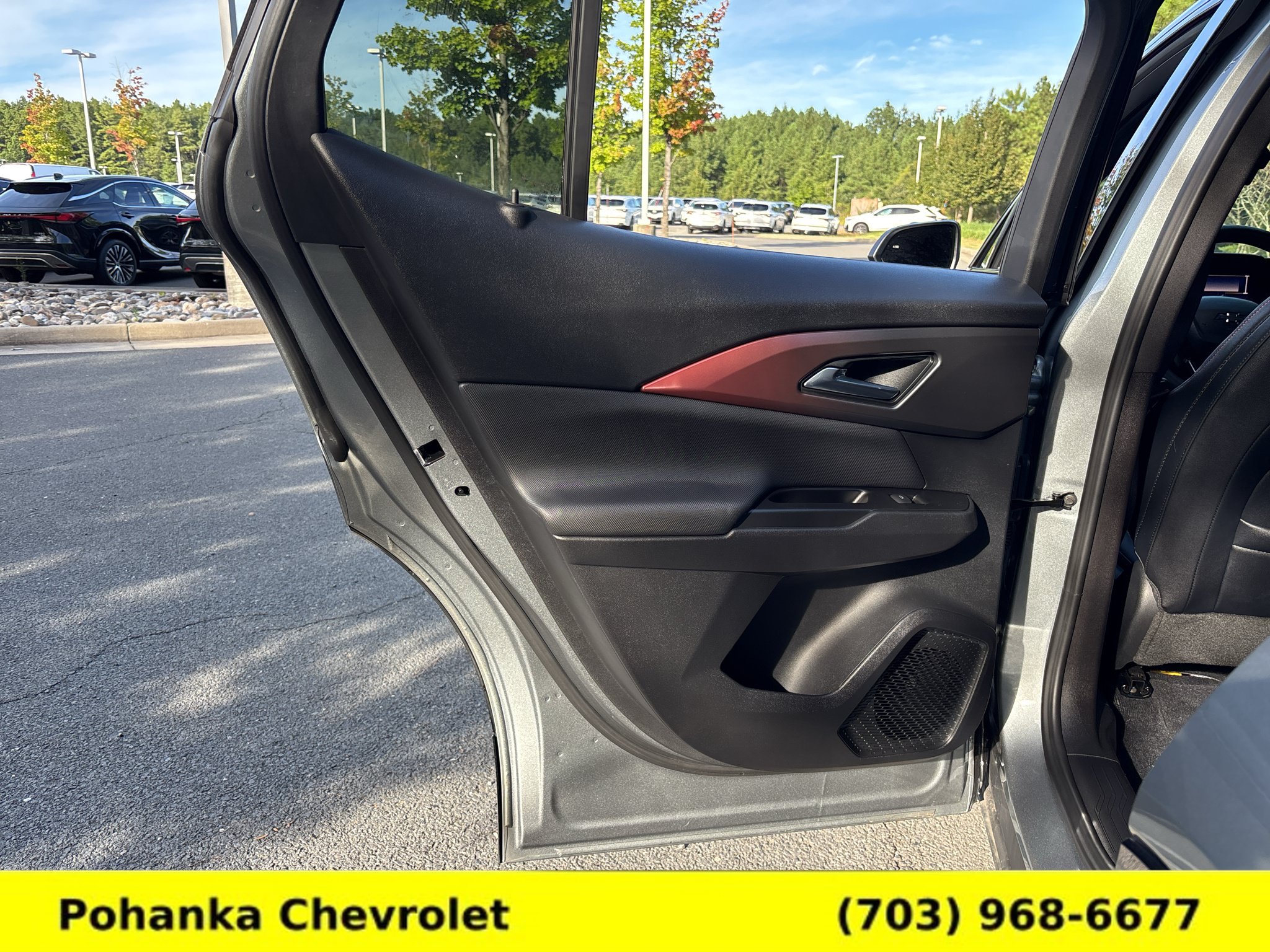 Certified 2024 Chevrolet Equinox EV RS FWD image 25