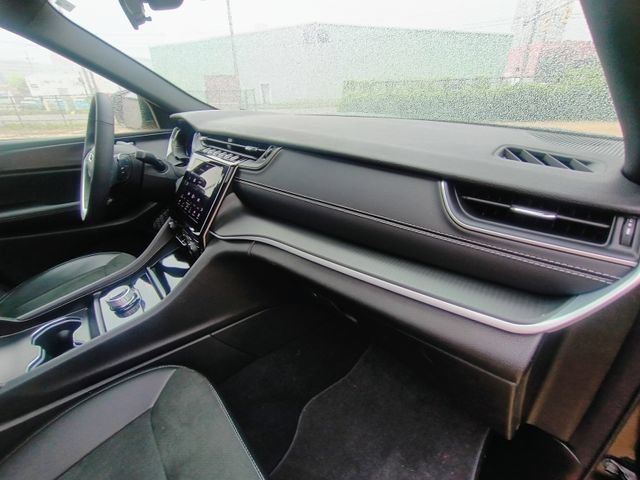 Used 2025 Jeep Grand Cherokee L Altitude RWD image 52