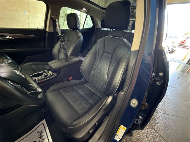 Certified 2023 Buick Envision Avenir image 11