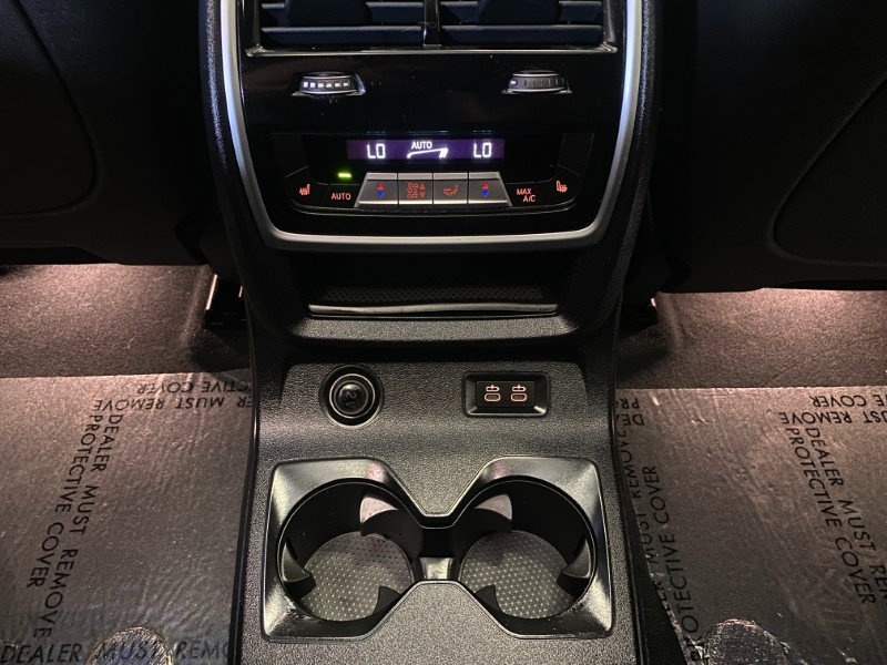 Used 2020 BMW X7 xDrive40i w/ M Sport Package AWD/4WD image 47