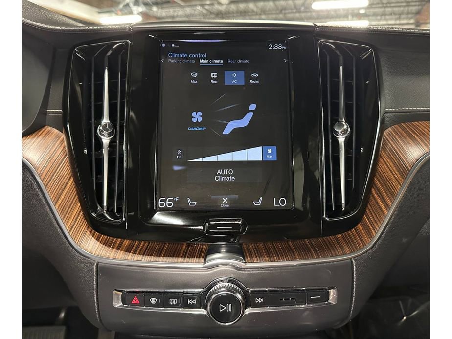 Used 2021 Volvo XC60 T5 Inscription image 28