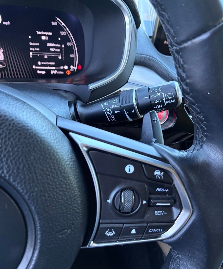 Used 2023 Acura MDX SH-AWD image 30