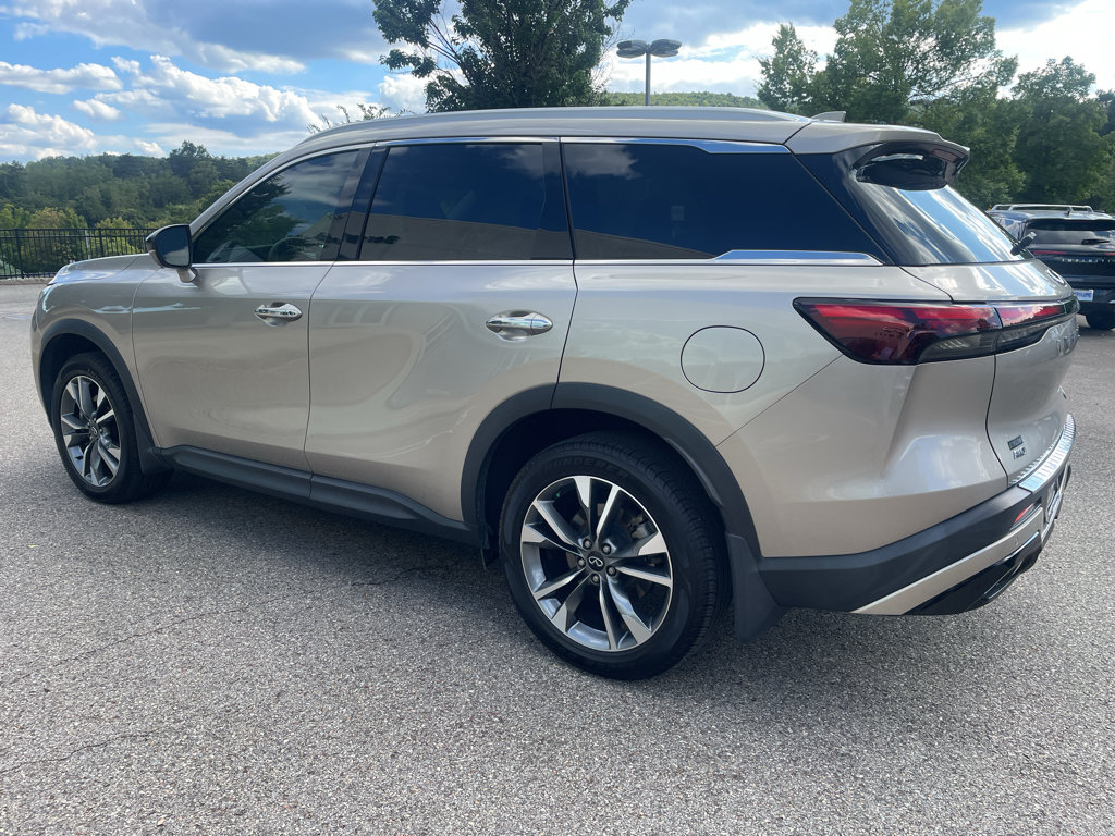 Used 2023 INFINITI QX60 Luxe w/ Cargo Package AWD/4WD image 5