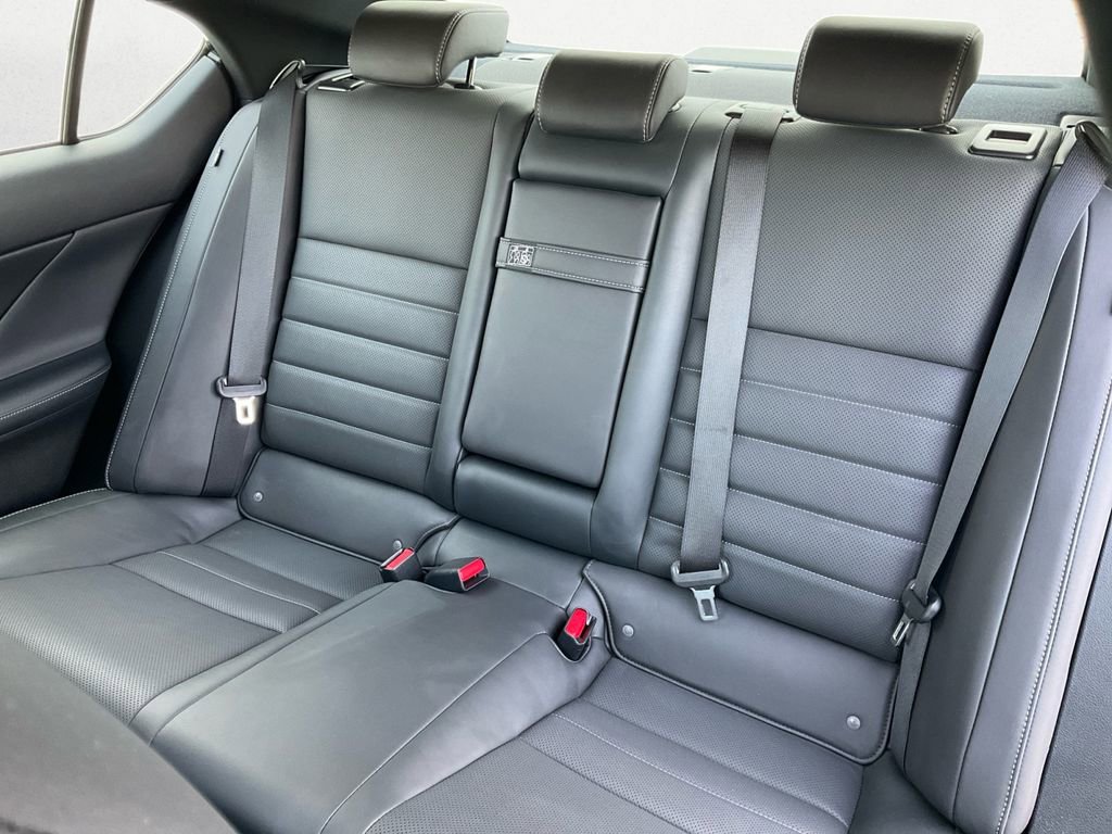 Used 2022 Lexus IS 350 F Sport w/ Navigation Package image 9
