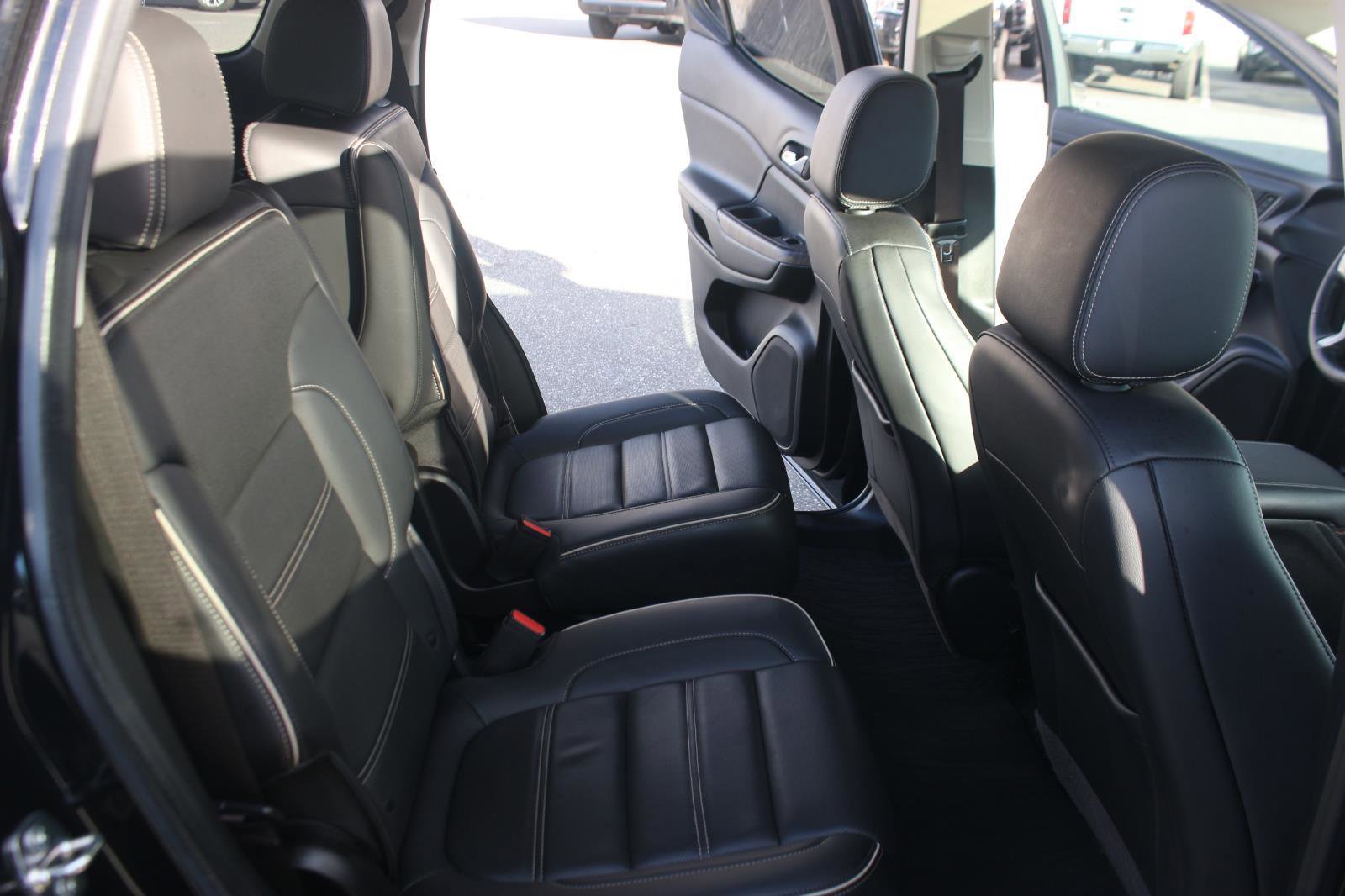 Used 2023 GMC Acadia Denali w/ Black Diamond Edition image 36