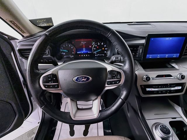 Used 2022 Ford Explorer XLT AWD/4WD image 11