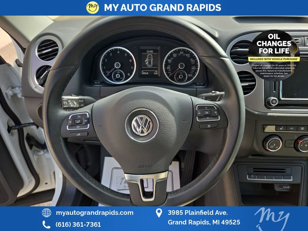 Used 2017 Volkswagen Tiguan S image 14