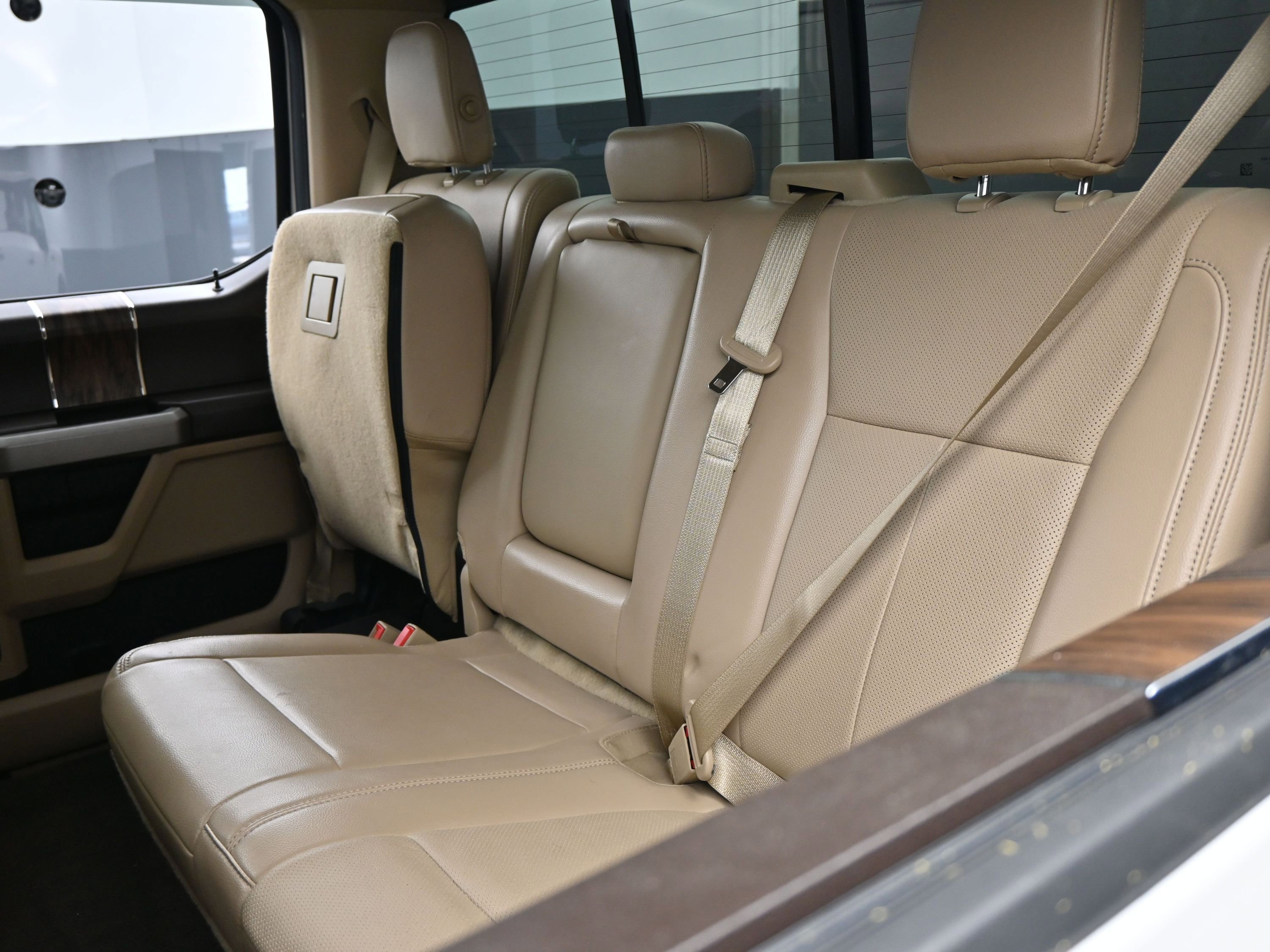 Used 2018 Ford F150 Lariat w/ Equipment Group 502A Luxury image 24