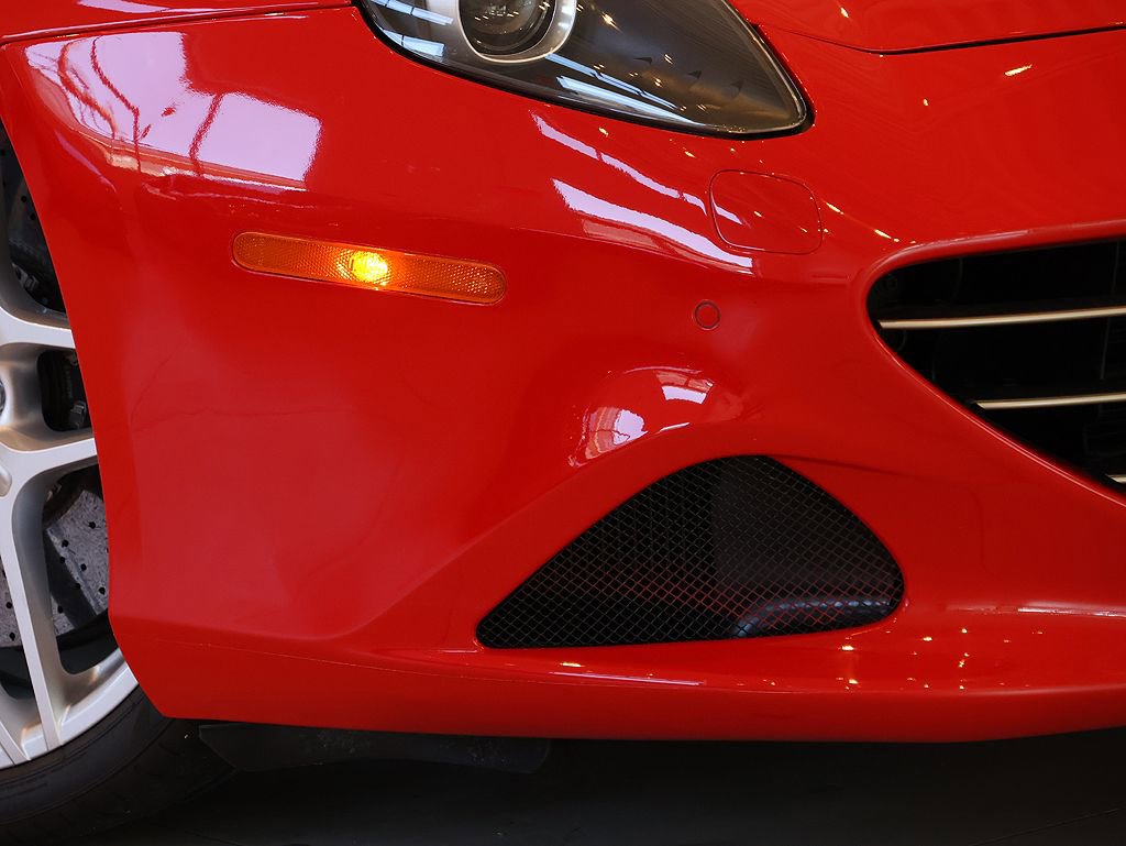 Certified 2017 Ferrari California T image 13