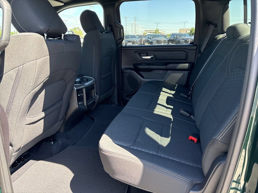 New 2026 RAM 1500 Express AWD/4WD image 9
