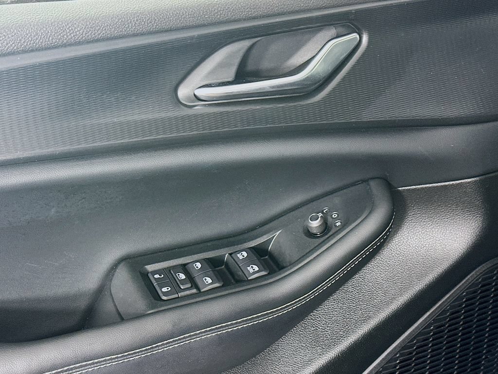 Certified 2024 Jeep Grand Cherokee Altitude AWD/4WD image 27