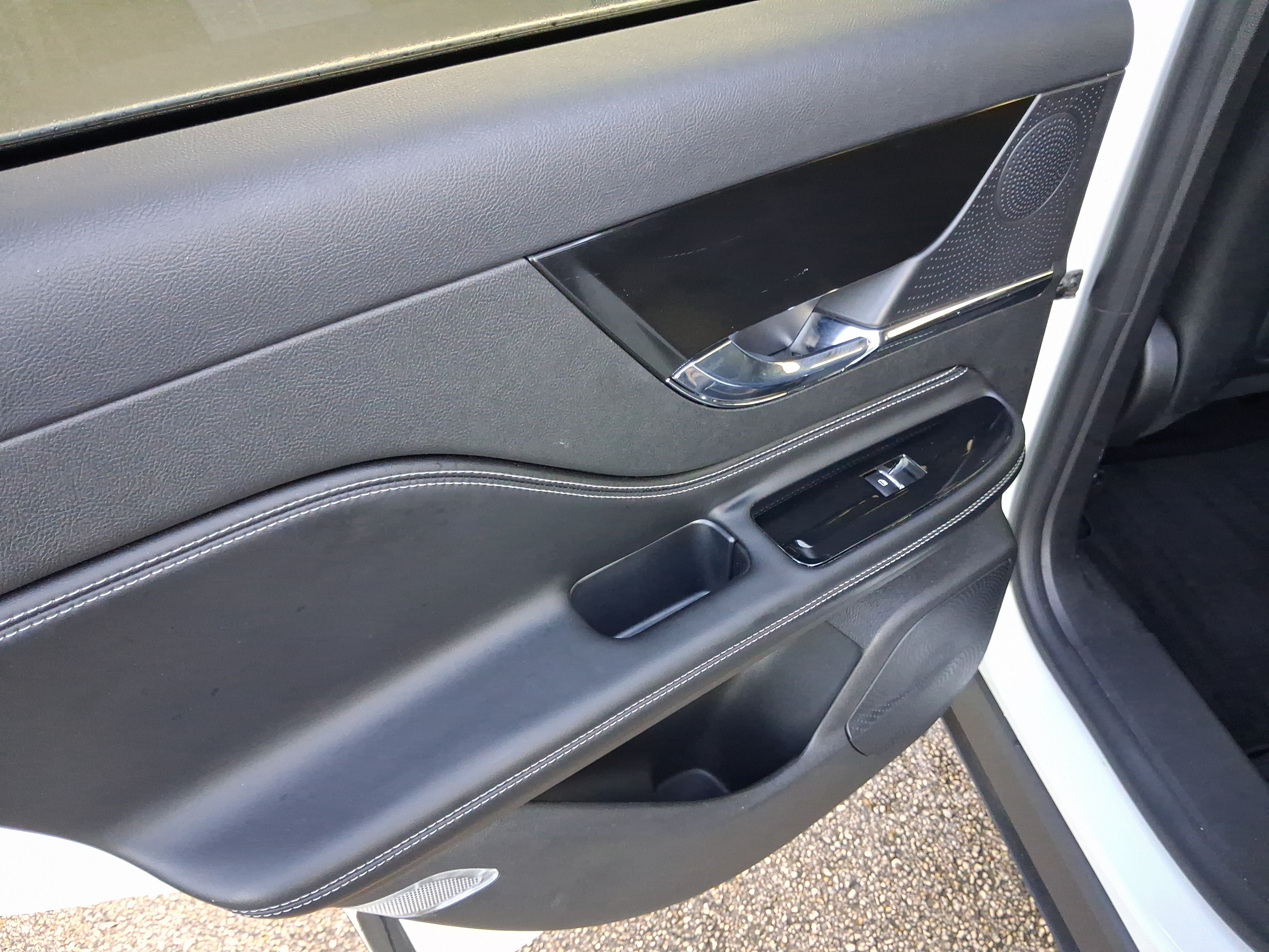 Certified 2023 Lincoln Corsair FWD image 9