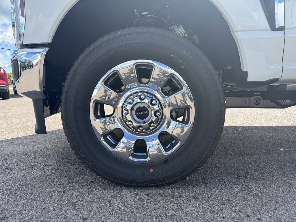 New 2025 Ford F350 King Ranch w/ Chrome Package image 32