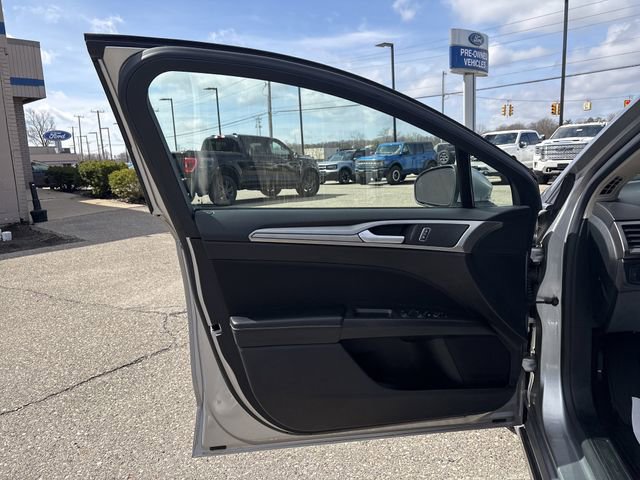 Certified 2020 Ford Fusion SE image 21