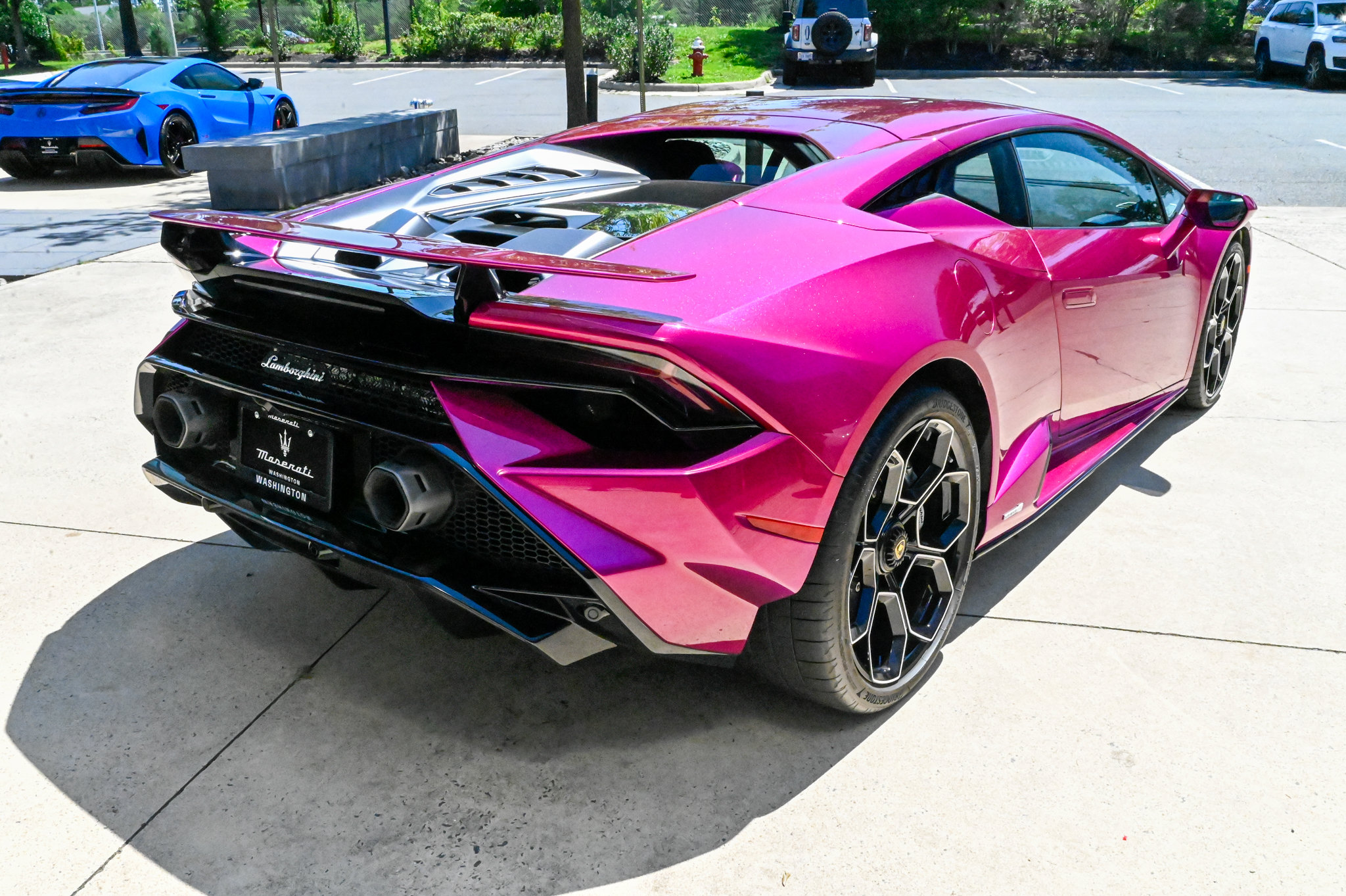 Used 2024 Lamborghini Huracan Tecnica RWD image 5