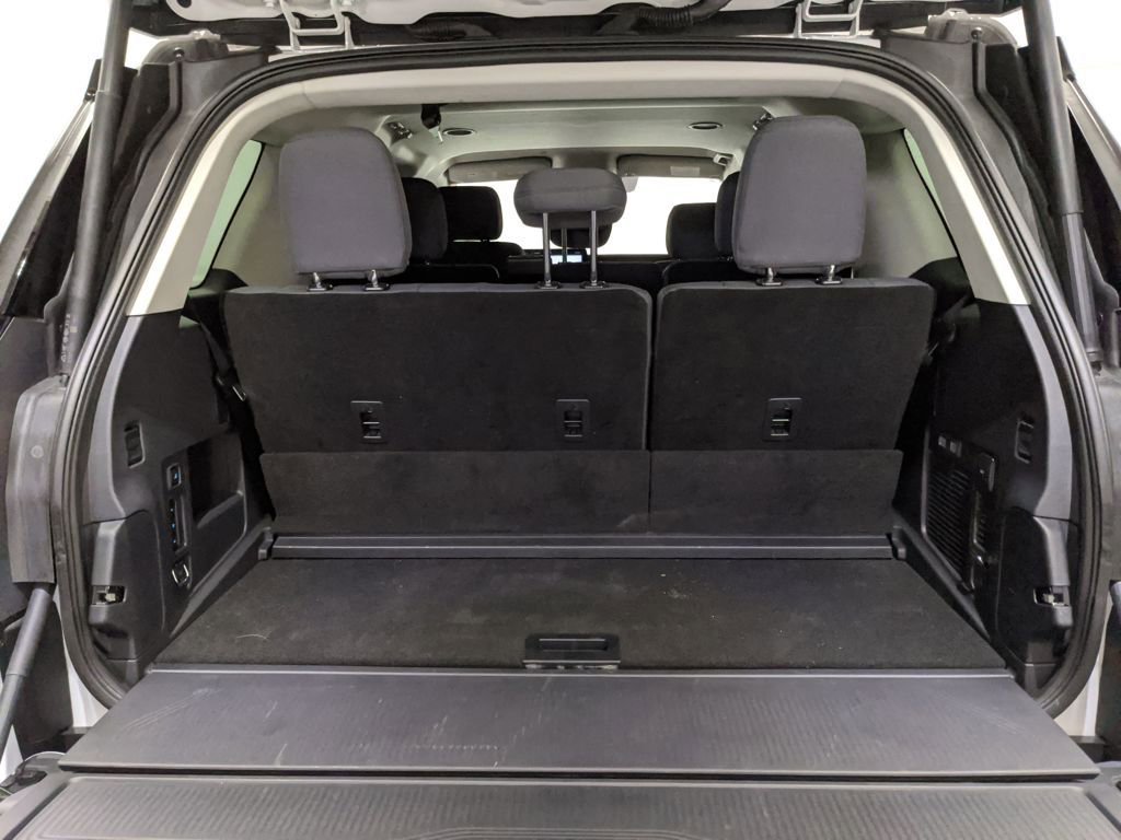 New 2025 Ford Expedition Active image 24