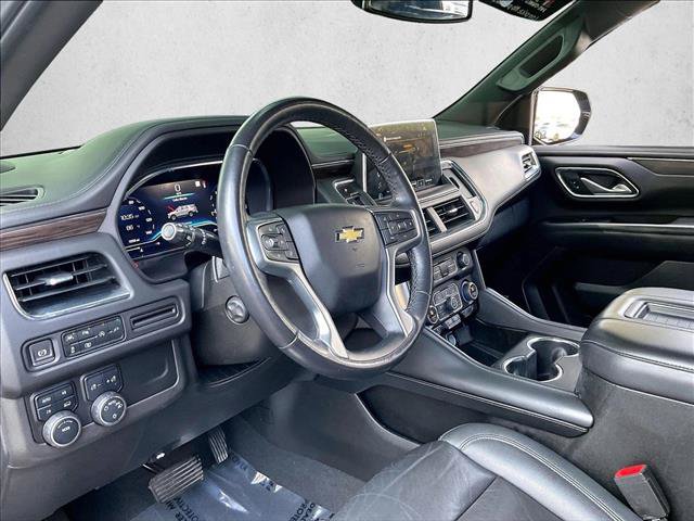 Used 2022 Chevrolet Suburban LT w/ Luxury Package AWD/4WD image 14