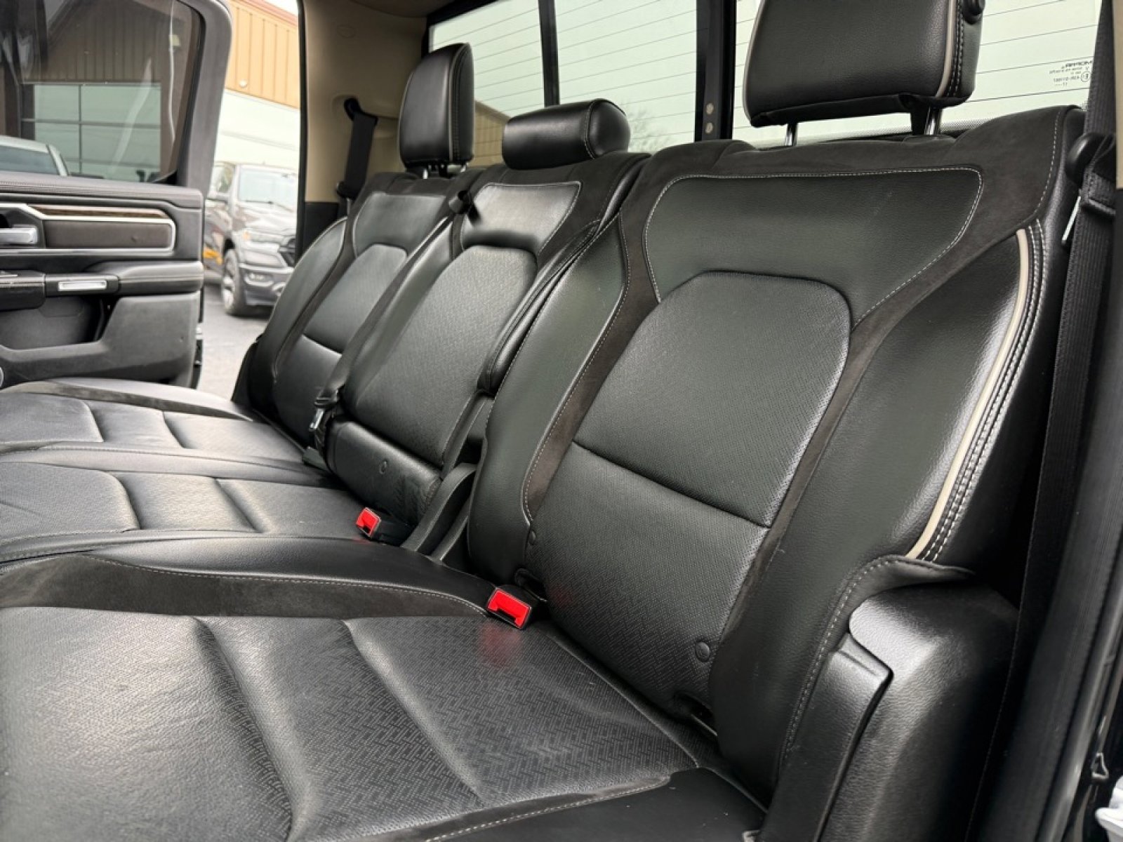 Used 2019 RAM 1500 Laramie image 17