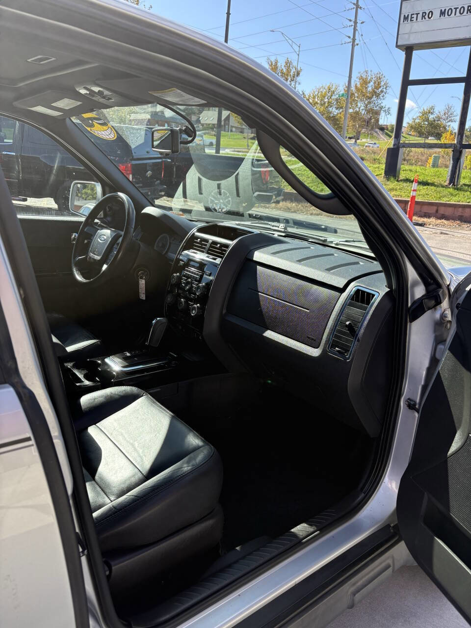 Used 2009 Ford Escape Limited image 7